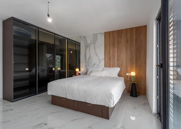 Villa Verana With Pool