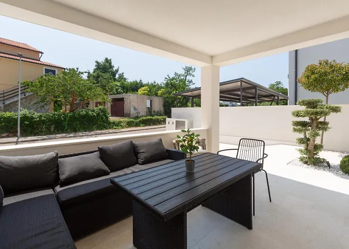 Verana With Pool Villa Savudrija