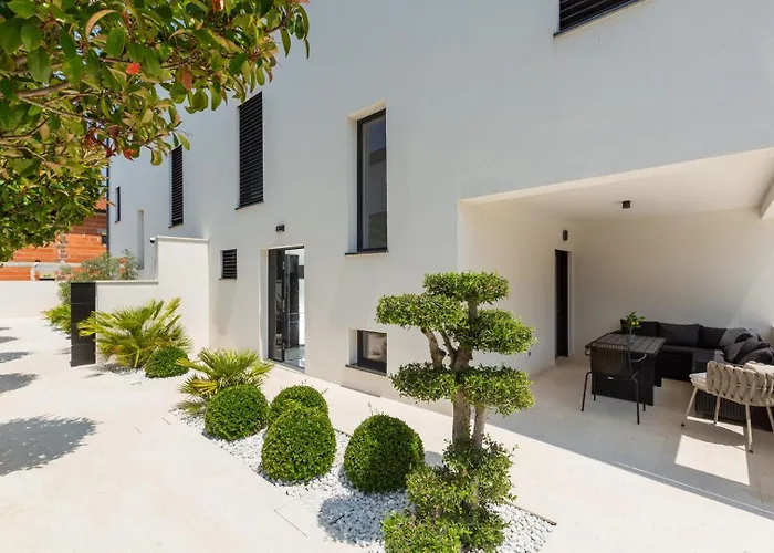 Verana With Pool 사부드리자