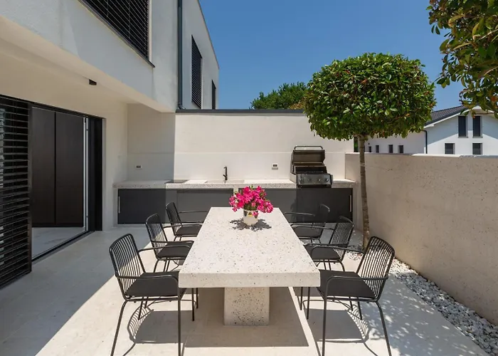 Verana With Pool Savudrija